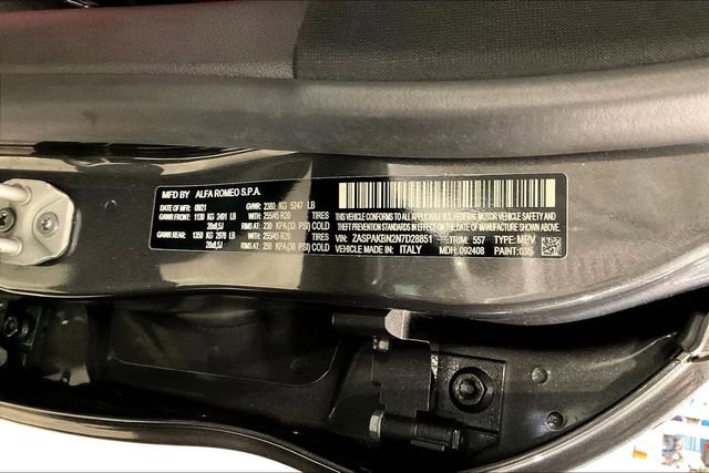 Used 2022 Alfa Romeo Stelvio Veloce image 35