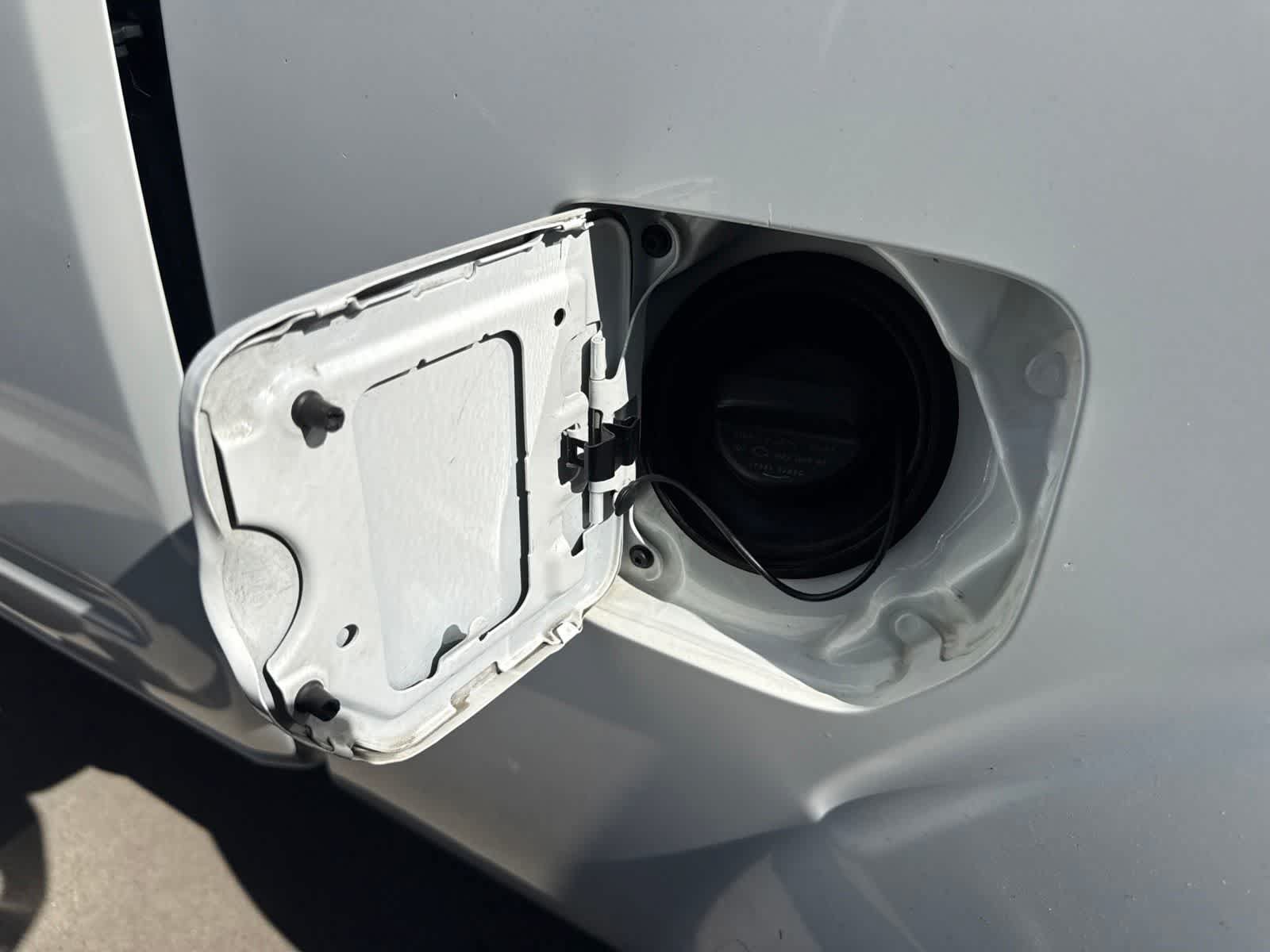 Used 2019 Nissan Frontier S RWD image 6