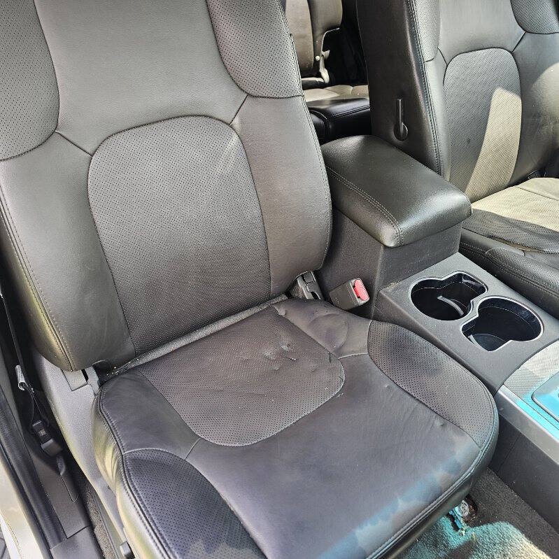 Used 2008 Nissan Pathfinder SE w/ Leather Pkg AWD/4WD image 14