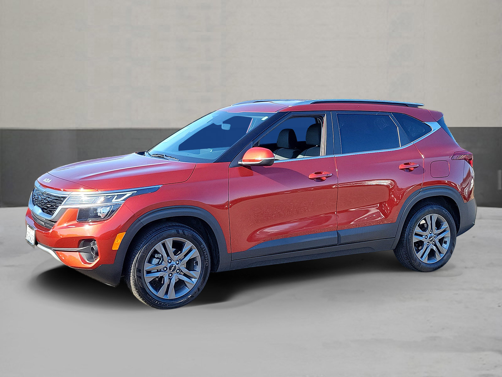 Used 2023 Kia Seltos S FWD image 1