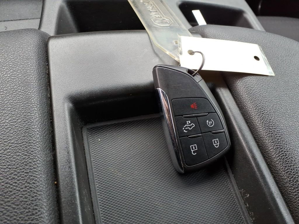 Used 2023 Chevrolet Silverado 1500 LT image 30