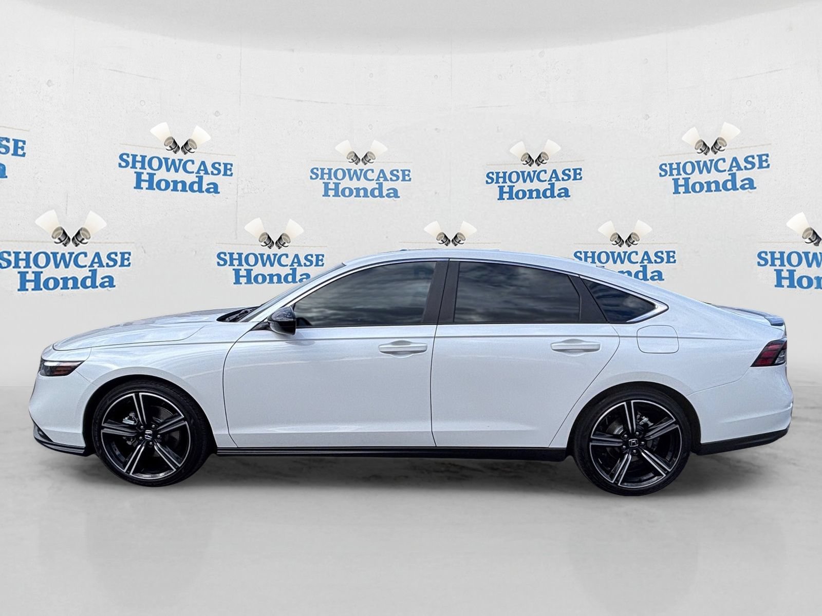 Certified 2025 Honda Accord Sport image 4