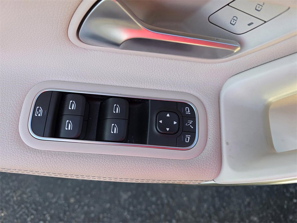 Certified 2024 Mercedes-Benz S 580 4MATIC Sedan image 13