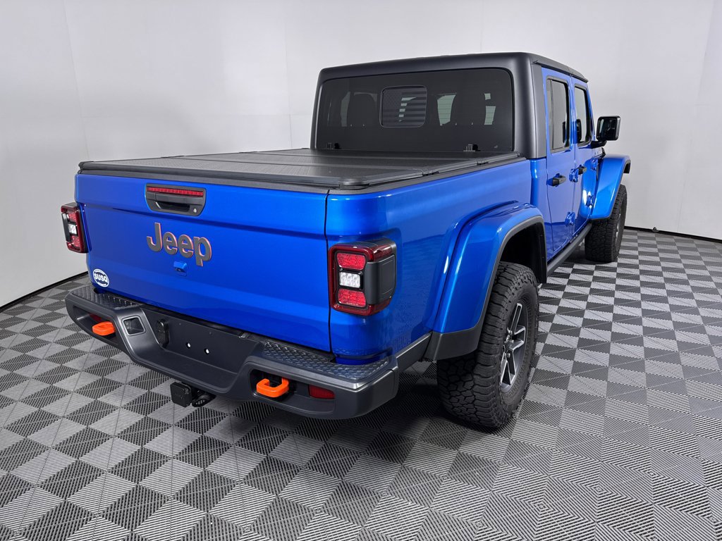 Used 2025 Jeep Gladiator Mojave w/ Convenience Group AWD/4WD image 19