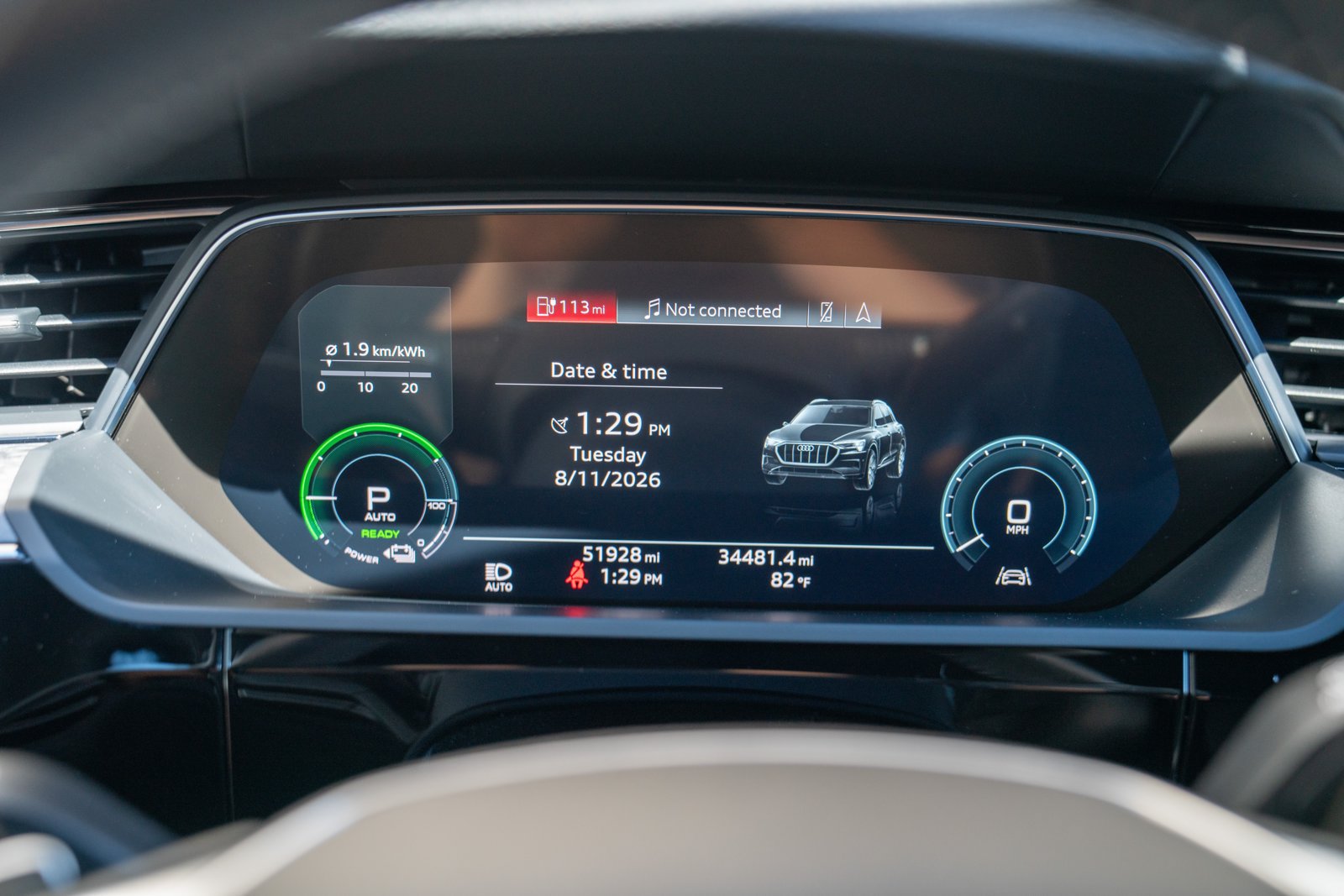 Used 2019 Audi e-tron Prestige w/ Prestige Package AWD/4WD image 13