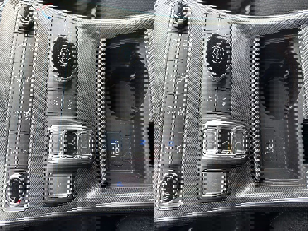 Used 2022 Hyundai Santa Fe SE w/ Cargo Package image 11