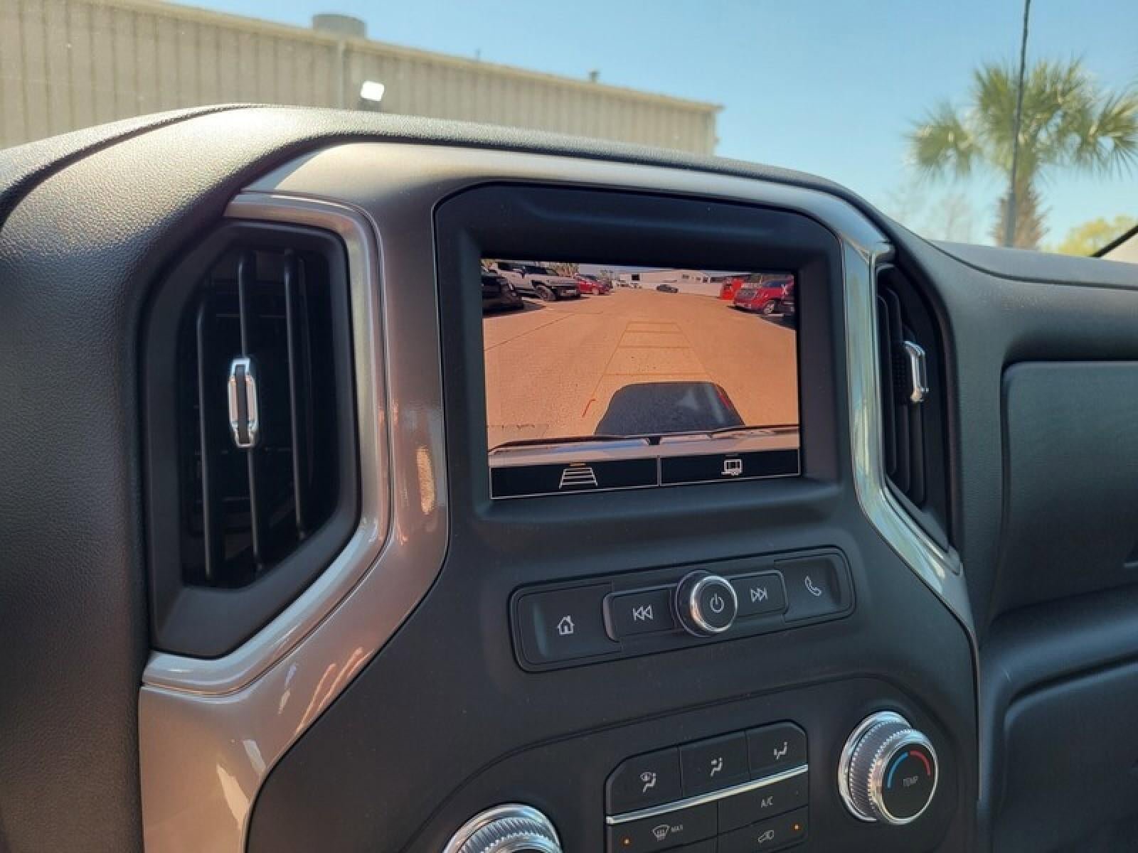 New 2026 GMC Sierra 2500 Pro w/ 1SA Pro Safety Plus Package AWD/4WD image 17