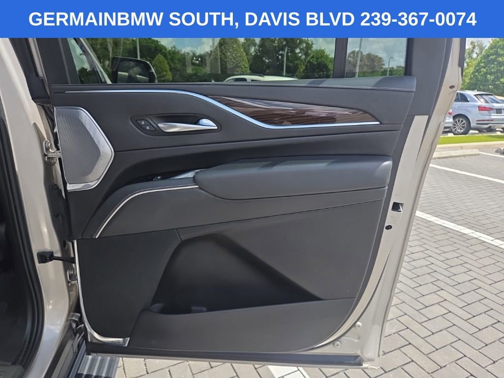 Used 2022 Cadillac Escalade ESV Sport Platinum w/ LPO, ONYX Package AWD/4WD image 20