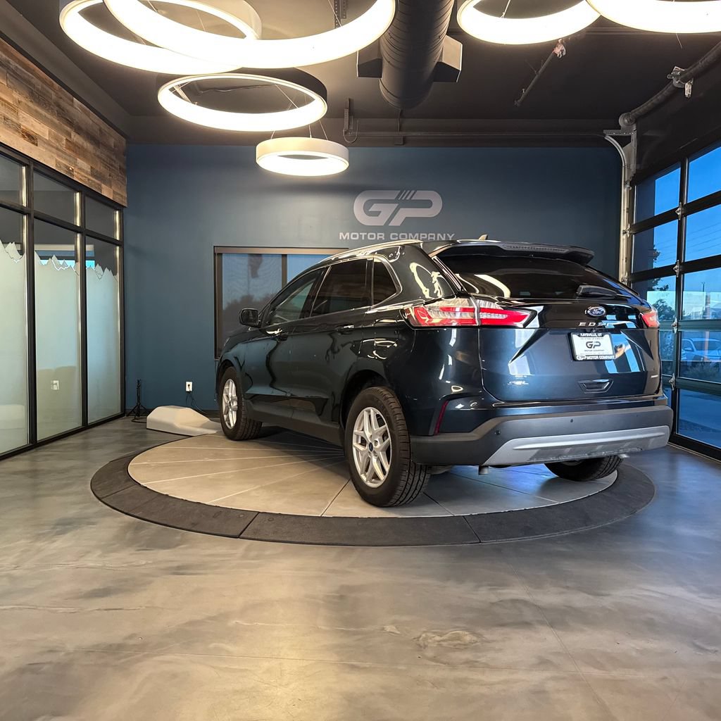 Used 2022 Ford Edge SEL w/ Convenience Package AWD/4WD image 5