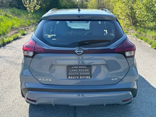 Used 2023 Nissan Kicks SR w/ SR Premium Package FWD image 6