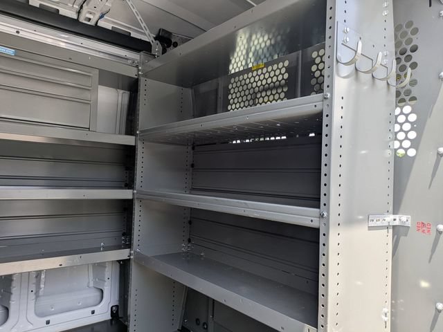 Used 2022 Ford E-Transit Medium Roof RWD image 17