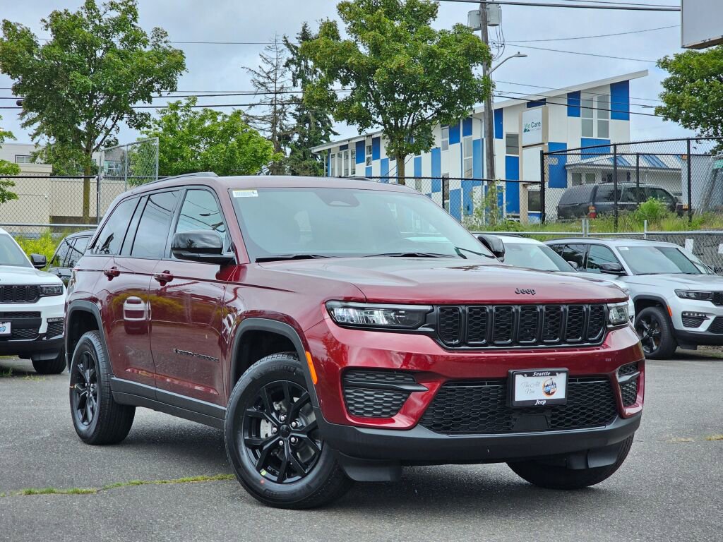 New 2025 Jeep Grand Cherokee Altitude