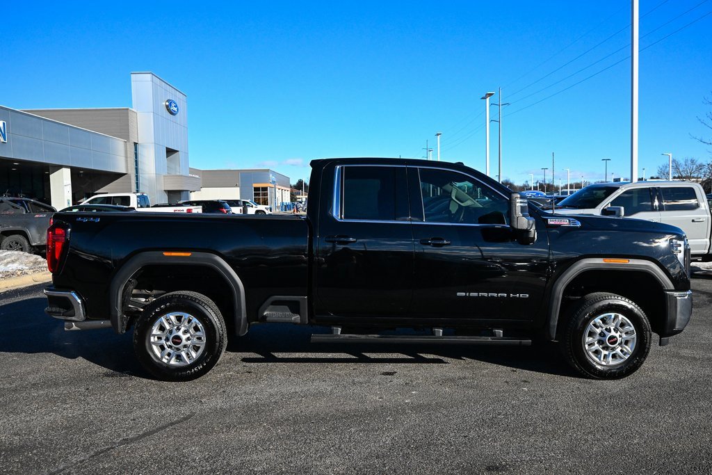 Used 2024 GMC Sierra 2500 SLE image 3