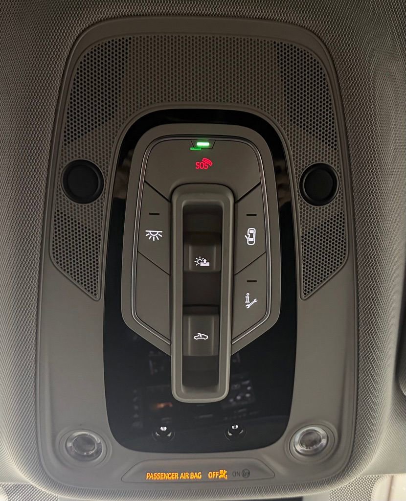 Used 2021 Audi e-tron Prestige AWD/4WD image 25