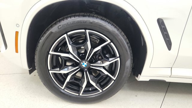 Used 2025 BMW X4 xDrive30i AWD/4WD image 88