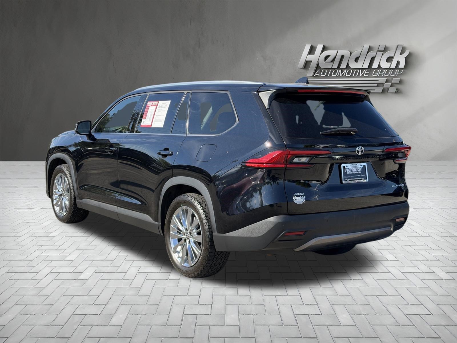 Used 2024 Toyota Grand Highlander AWD image 8