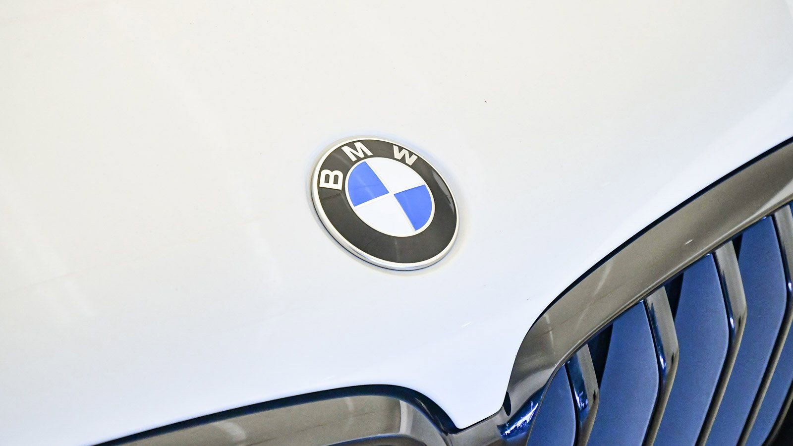 Certified 2023 BMW X6 xDrive40i w/ M Sport Package image 8