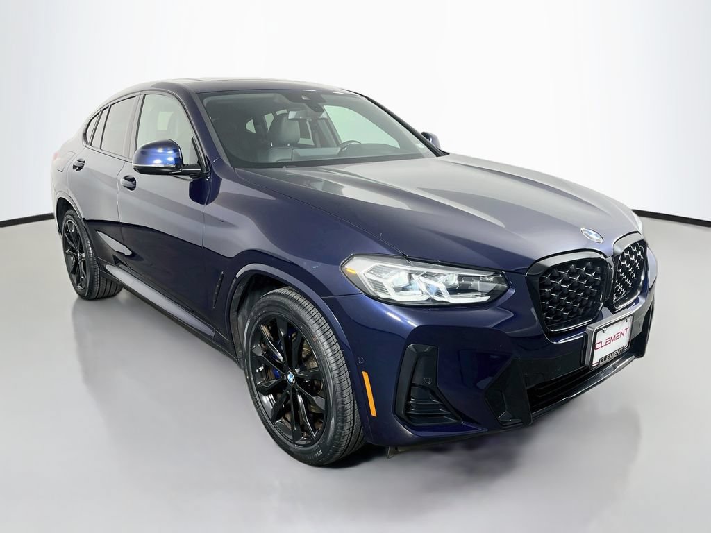 Used 2023 BMW X4 xDrive30i AWD/4WD image 3