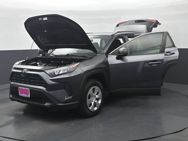 Used 2020 Toyota RAV4 LE FWD image 36