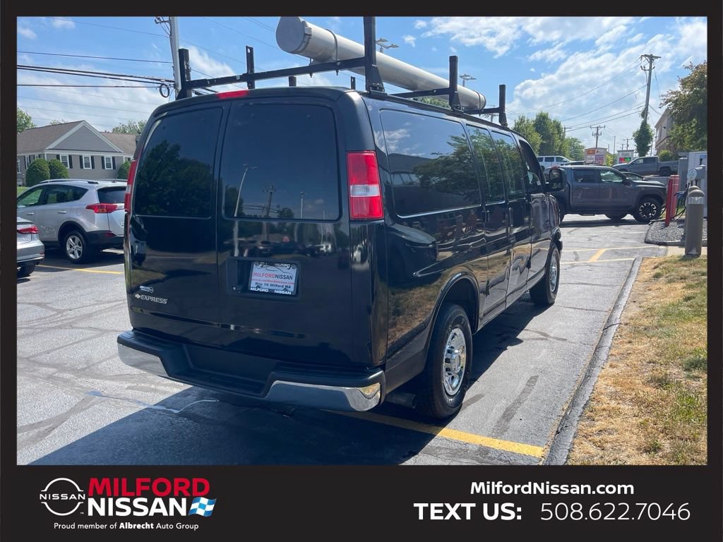 Used 2020 Chevrolet Express 2500 w/ Driver Convenience Package RWD image 5