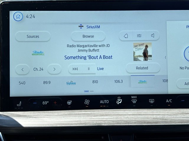 New 2025 Ford Escape Base w/ PHEV Premium Package image 32