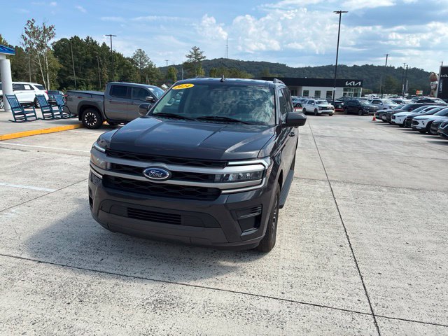 Used 2024 Ford Expedition XLT AWD/4WD image 6