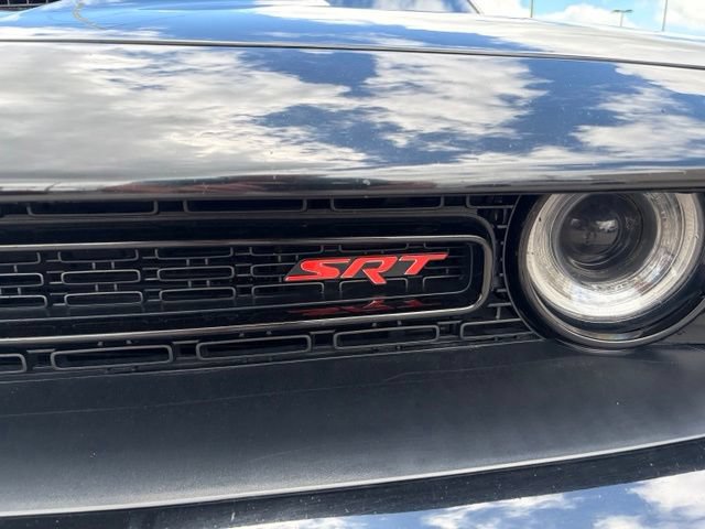 Used 2018 Dodge Challenger SRT w/ Technology Group RWD video 3