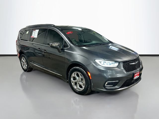 Used 2021 Chrysler Pacifica Limited w/ Premium & Safety Sphere Group image 3