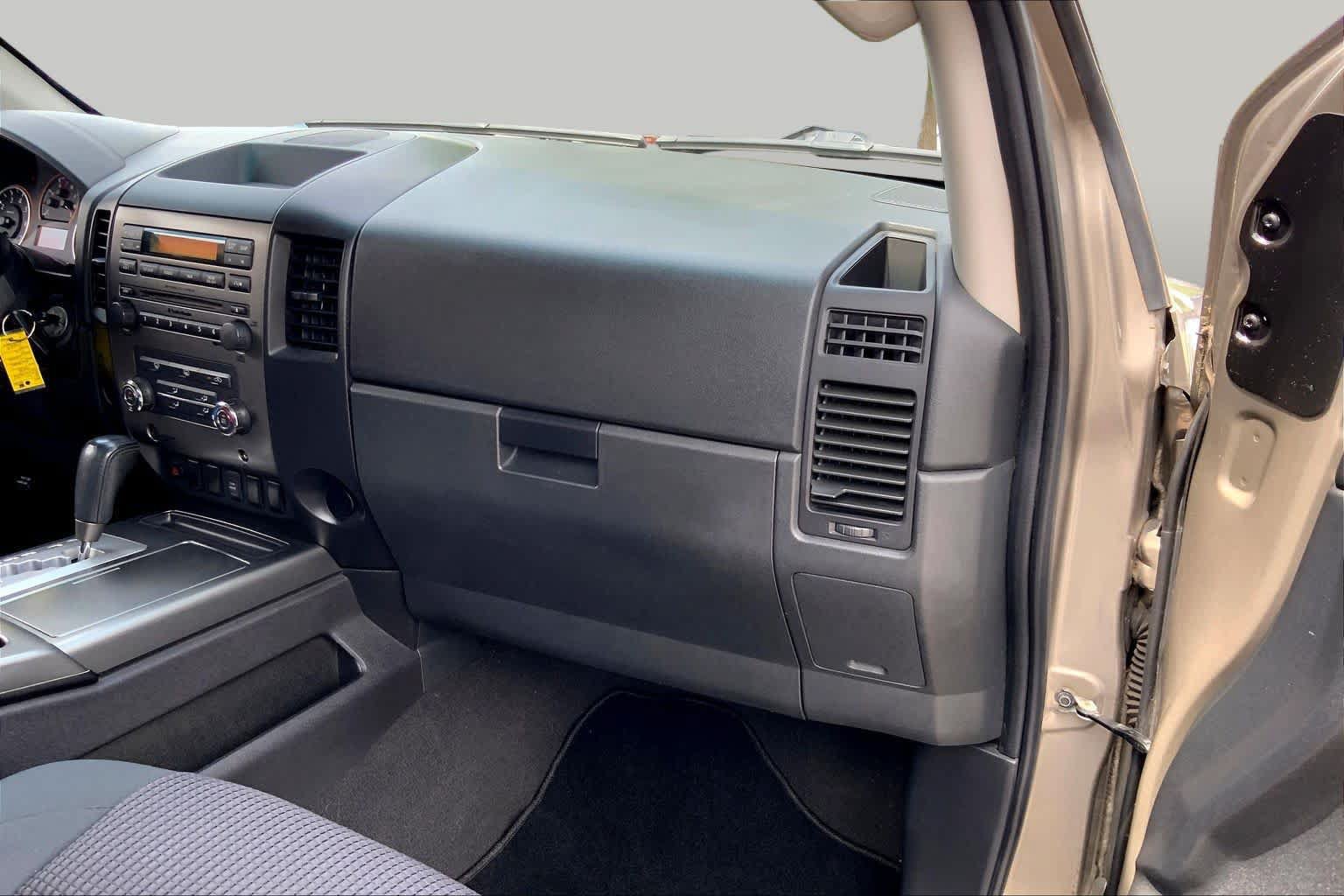 Used 2008 Nissan Titan LE RWD image 18