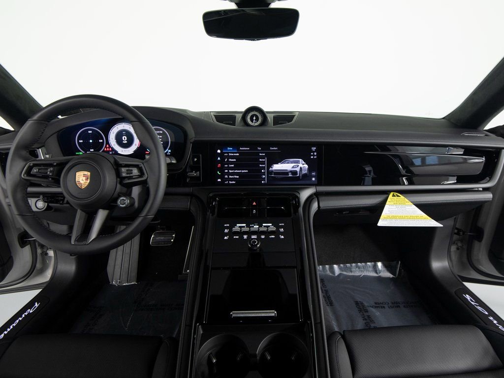 New 2026 Porsche Panamera GTS image 33