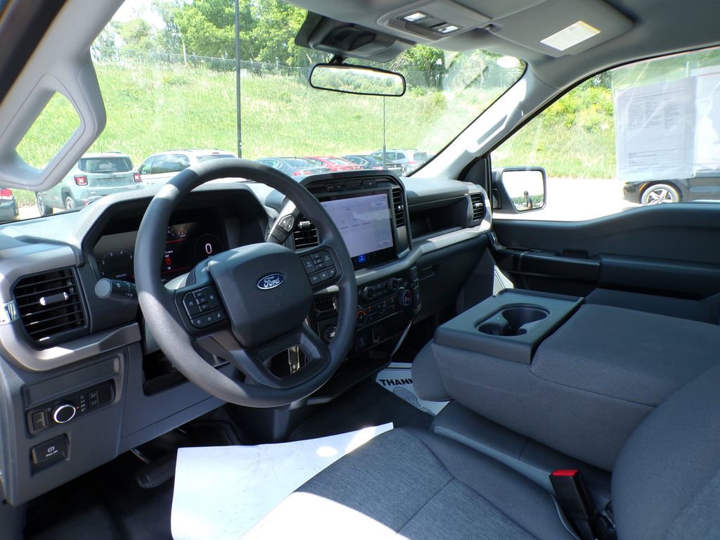Used 2024 Ford F150 XL RWD image 11