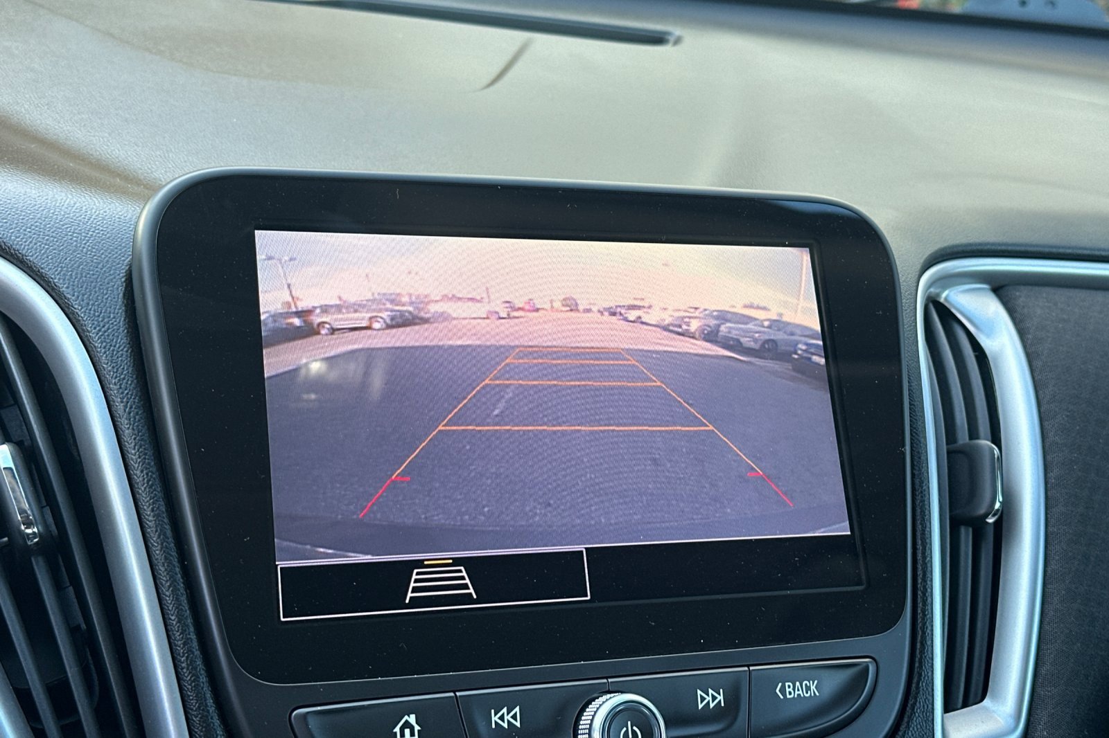 Used 2022 Chevrolet Malibu LT image 18