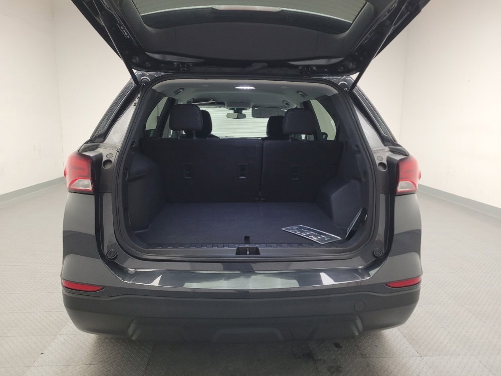 Used 2022 Chevrolet Equinox LS w/ LS Convenience Package image 29