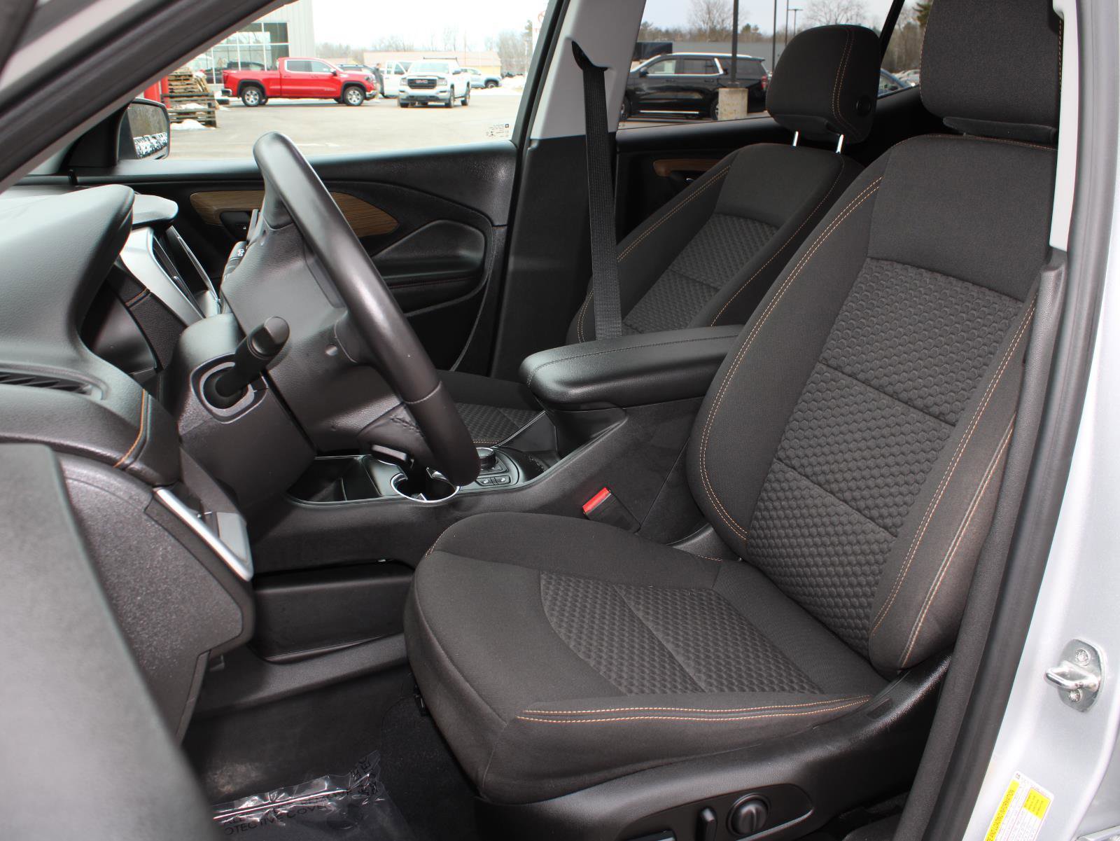 Used 2021 GMC Terrain SLE w/ Driver Convenience Package image 15