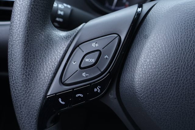 Used 2020 Toyota C-HR LE image 23