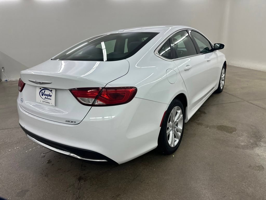 Used 2015 Chrysler 200 Limited w/ Convenience Group FWD image 13