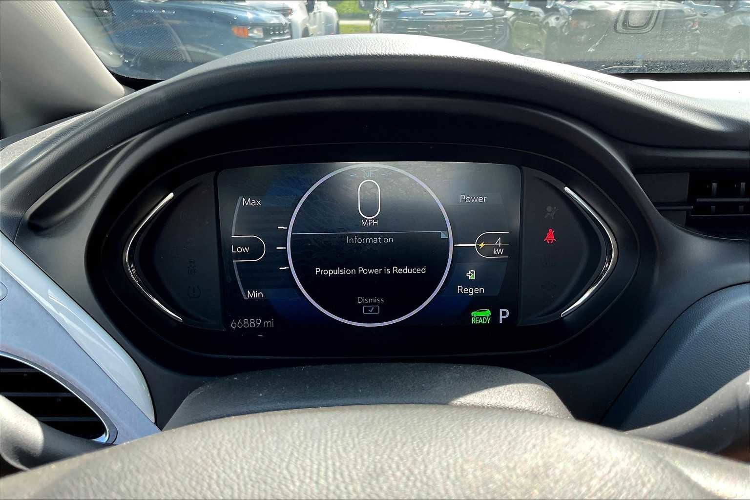 Used 2017 Chevrolet Bolt Premier w/ Driver Confidence II Package image 19