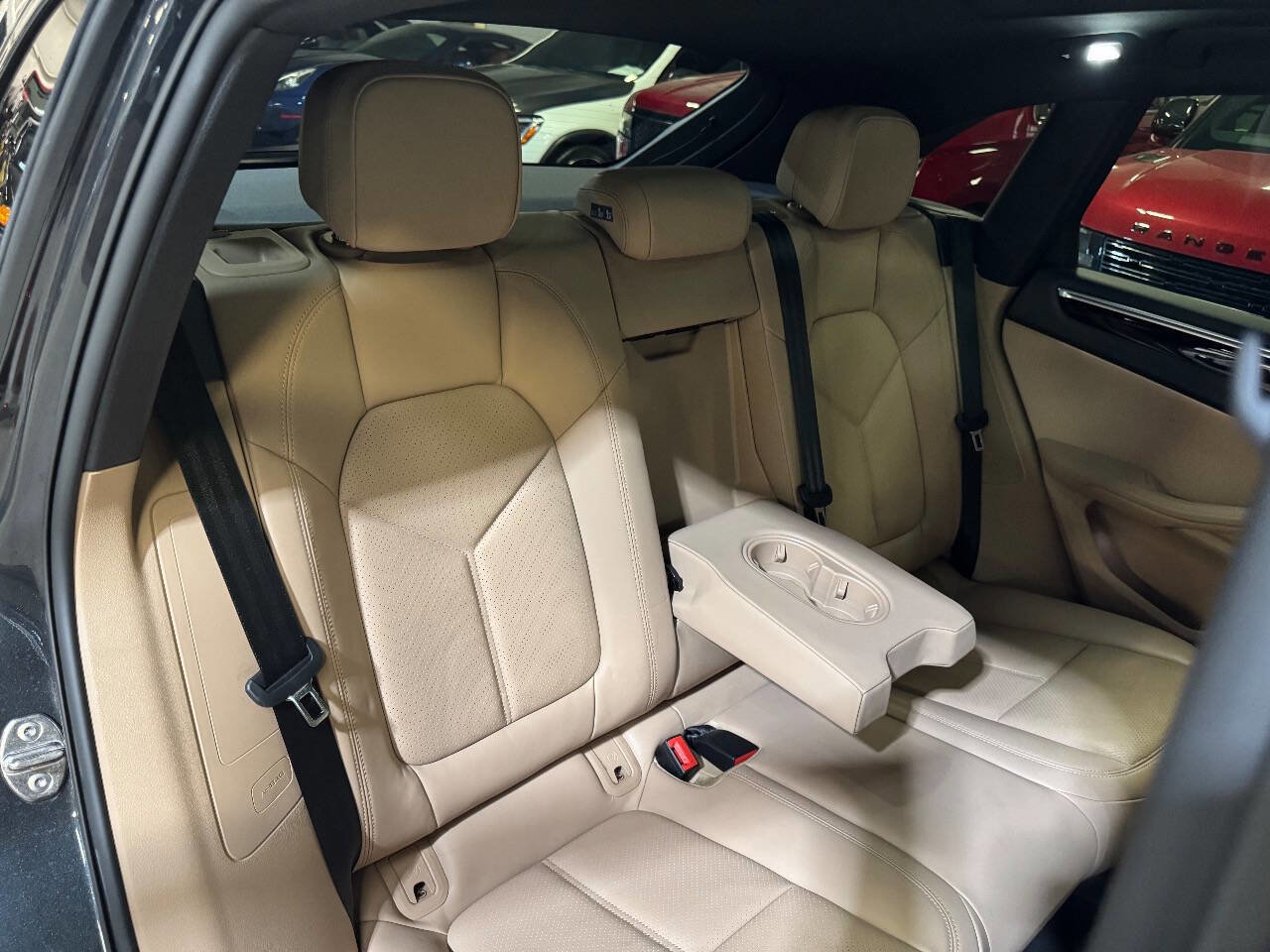 Used 2024 Porsche Macan w/ Premium Plus Package image 49