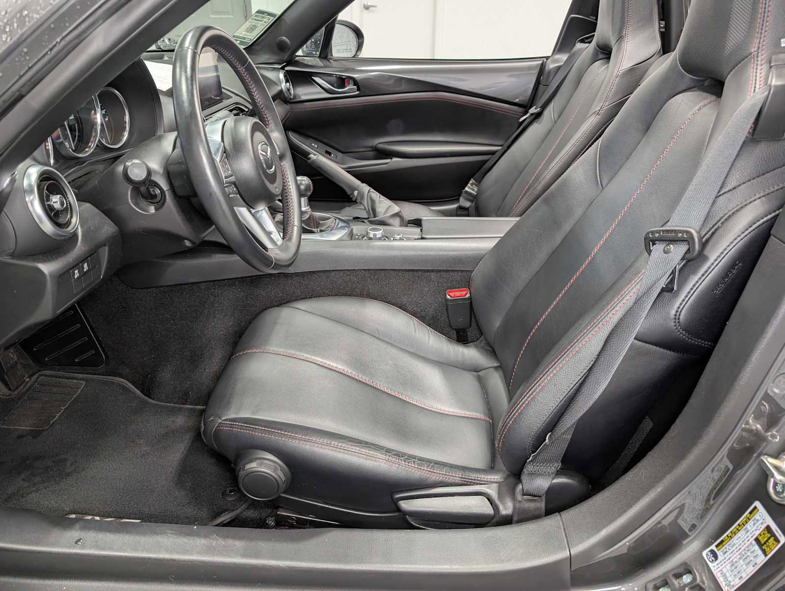 Used 2019 MAZDA MX-5 Miata RF Grand Touring image 4