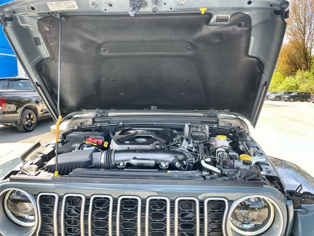 Used 2026 Jeep Wrangler Unlimited Sahara AWD/4WD image 19
