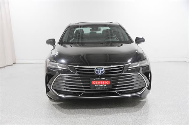 Used 2021 Toyota Avalon Limited w/ Advanced Safety Package FWD image 2