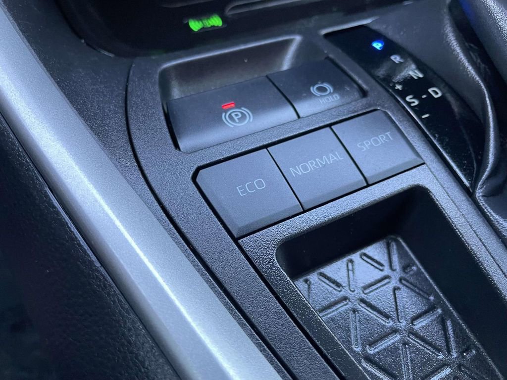Used 2024 Toyota RAV4 XLE w/ Convenience Package image 43