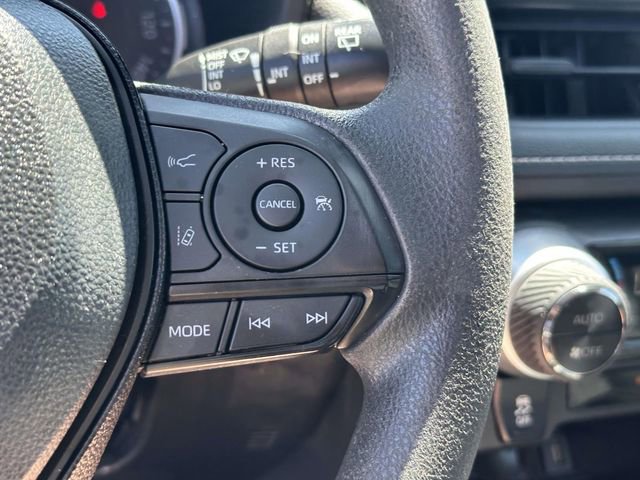 Used 2020 Toyota RAV4 XLE w/ All Weather Liner Package AWD/4WD image 27