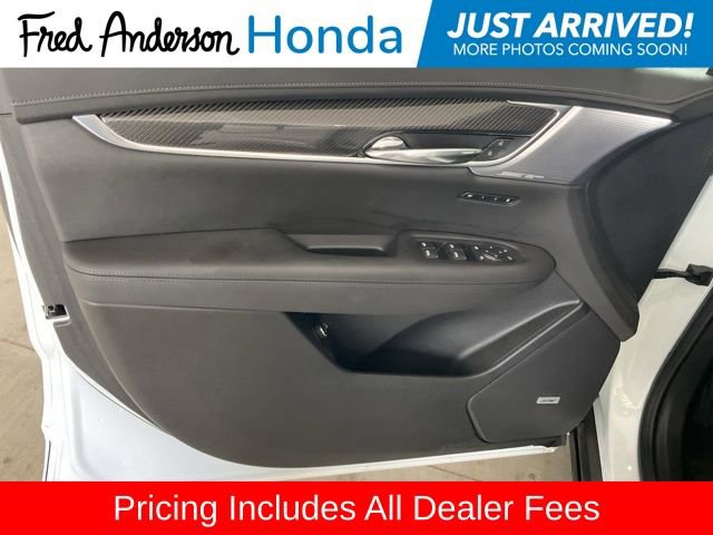 Used 2024 Cadillac XT6 Sport w/ Technology Package AWD/4WD image 5