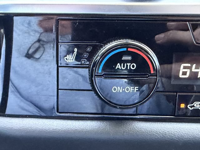 Used 2022 Nissan Pathfinder SL FWD image 26