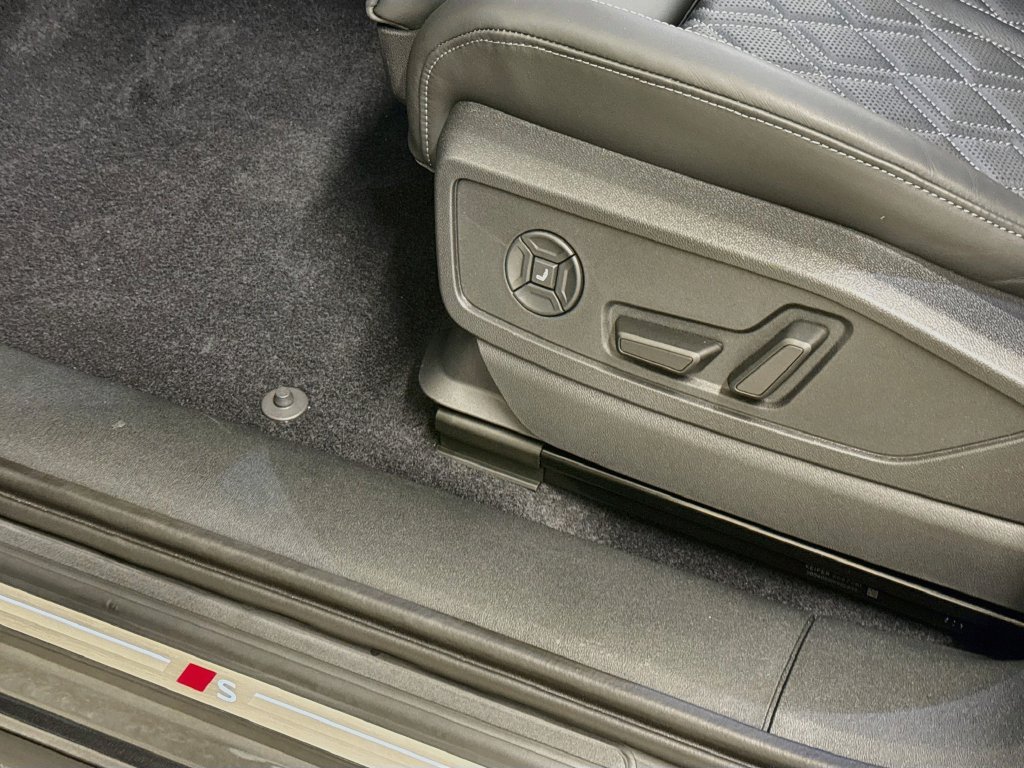 New 2026 Audi SQ5 Prestige AWD/4WD image 21