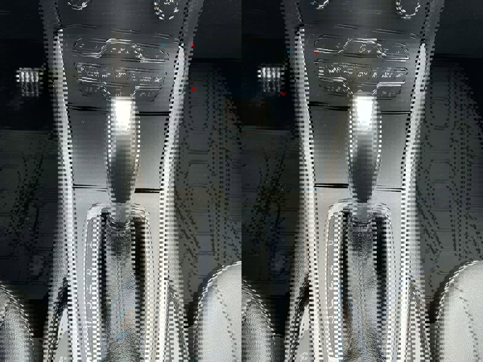 Used 2016 Ford Edge SEL w/ Equipment Group 201A image 31