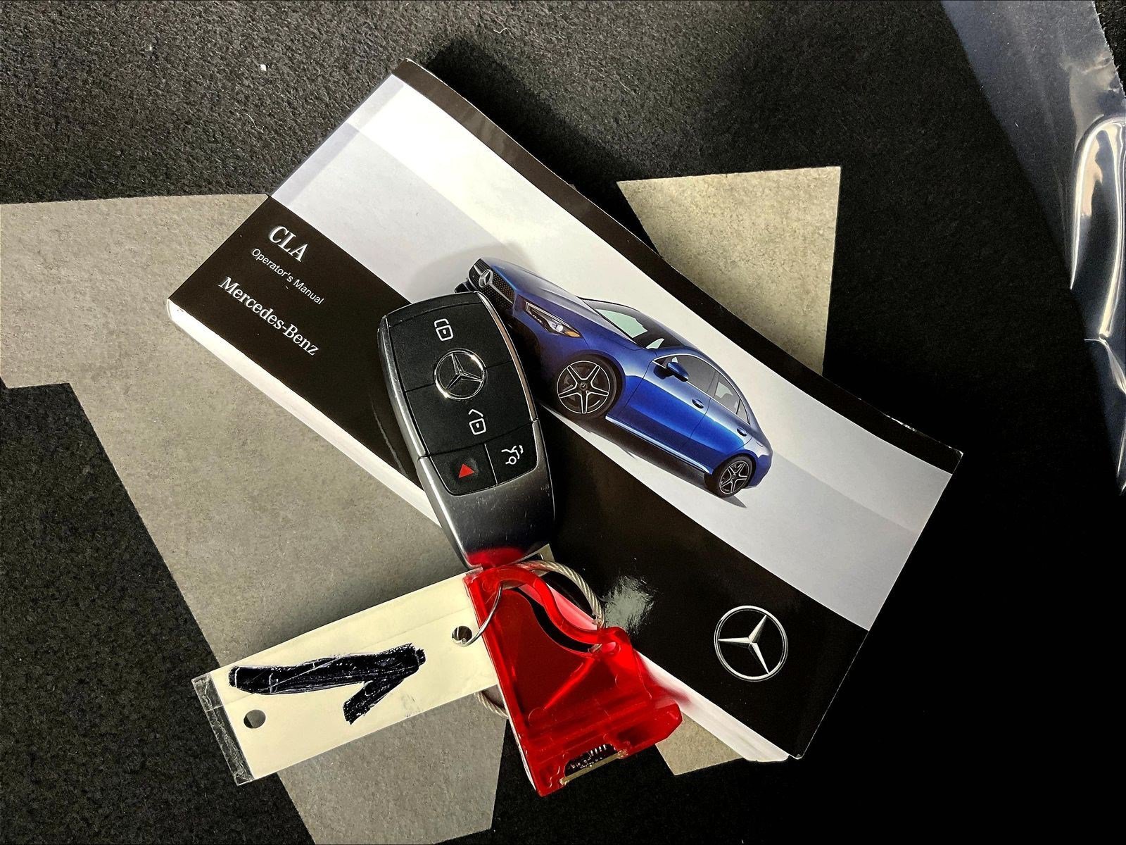 Used 2025 Mercedes-Benz CLA 250 4MATIC image 35
