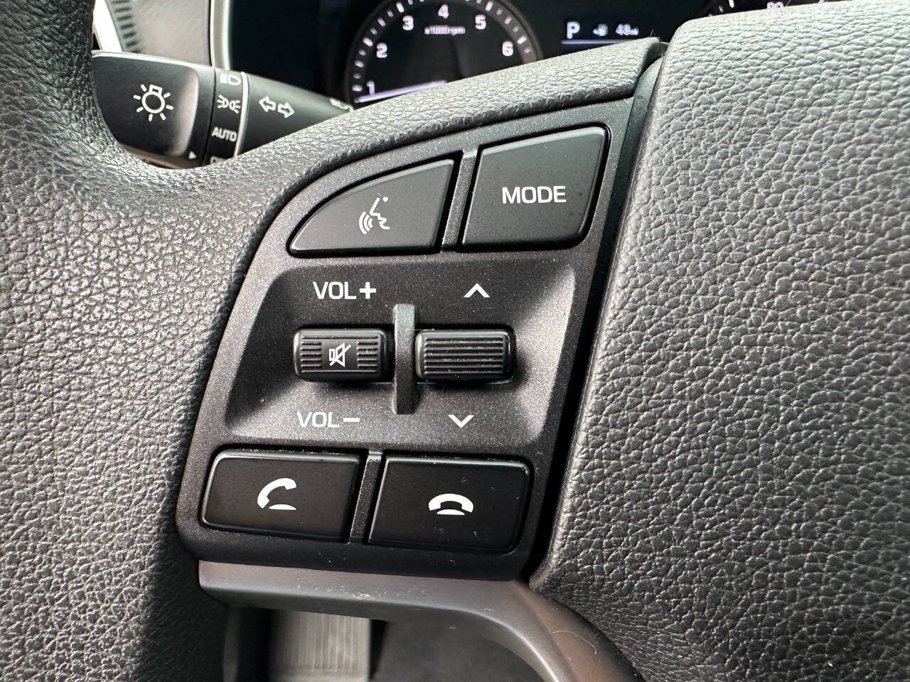 Used 2020 Hyundai Tucson SE image 26