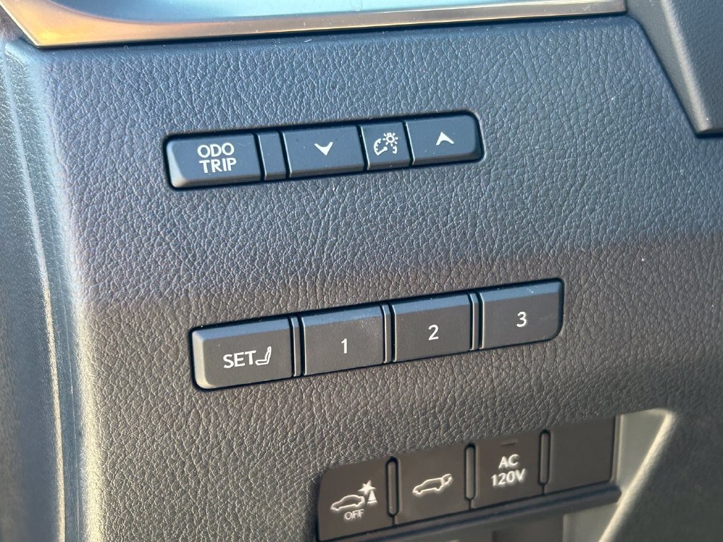 Used 2025 Lexus GX 550 AWD/4WD image 29